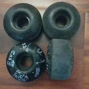 black cal 7 skate wheels
